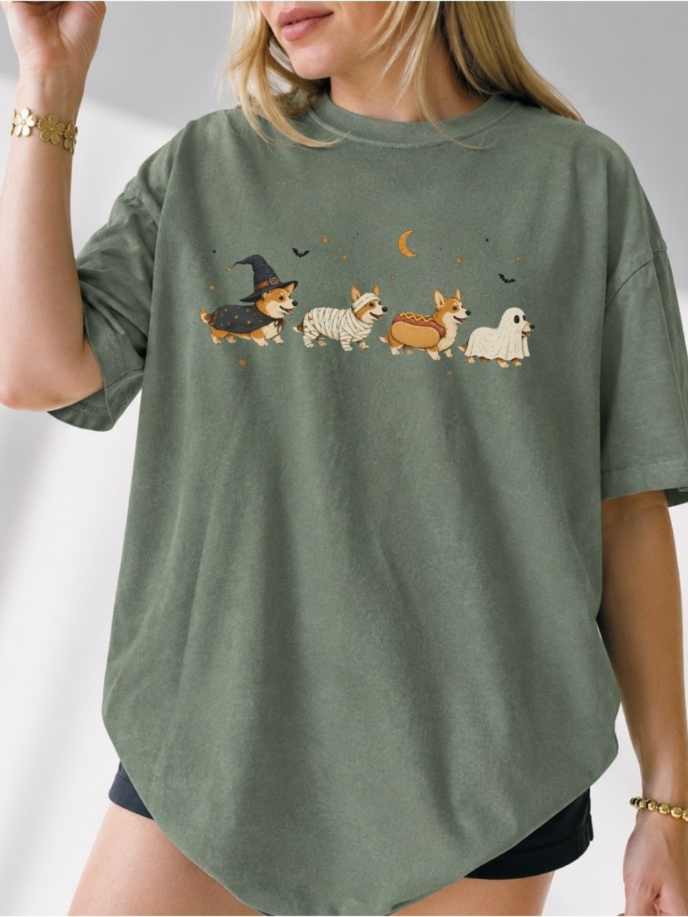 Comfort Colors Green Corgi Halloween Graphic Pet Lover T-Shirt - Picture 2 of 3